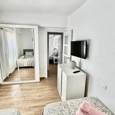 Del Mar 2 Deluxe Playa Del Cura شقة تورّيفيِخا
