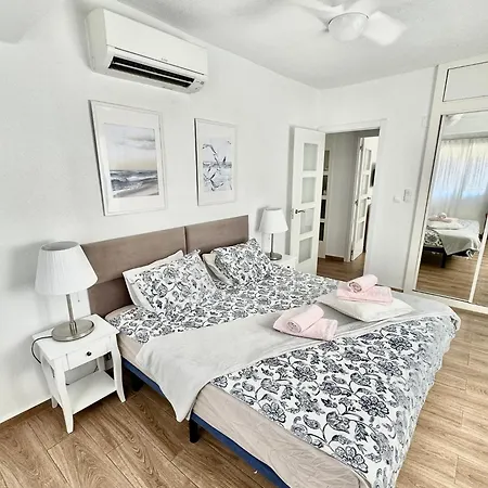 Del Mar 2 Deluxe Playa Del Cura شقة تورّيفيِخا